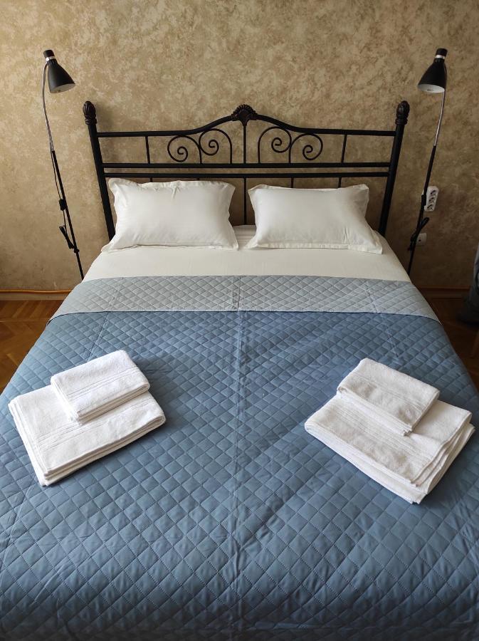 Tranquil Apartment In Vake Тбилиси Экстерьер фото